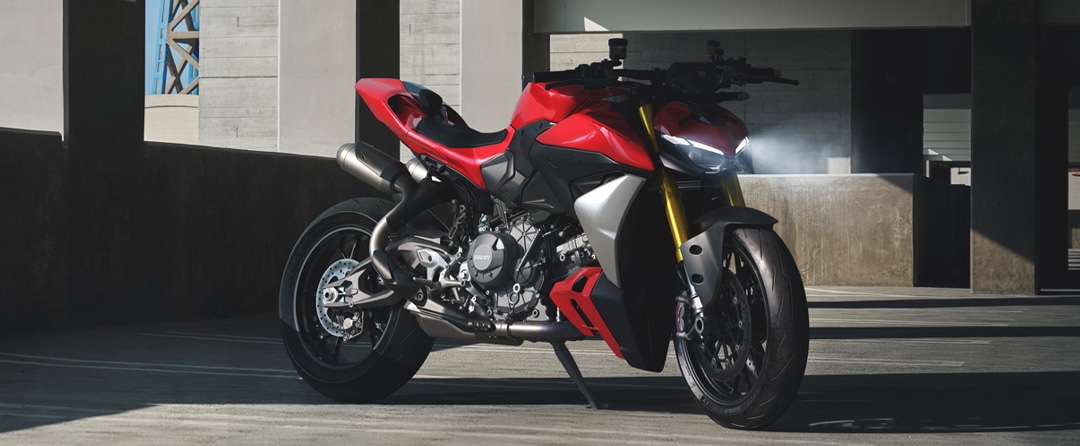 Ducati-Streetfighter-V2